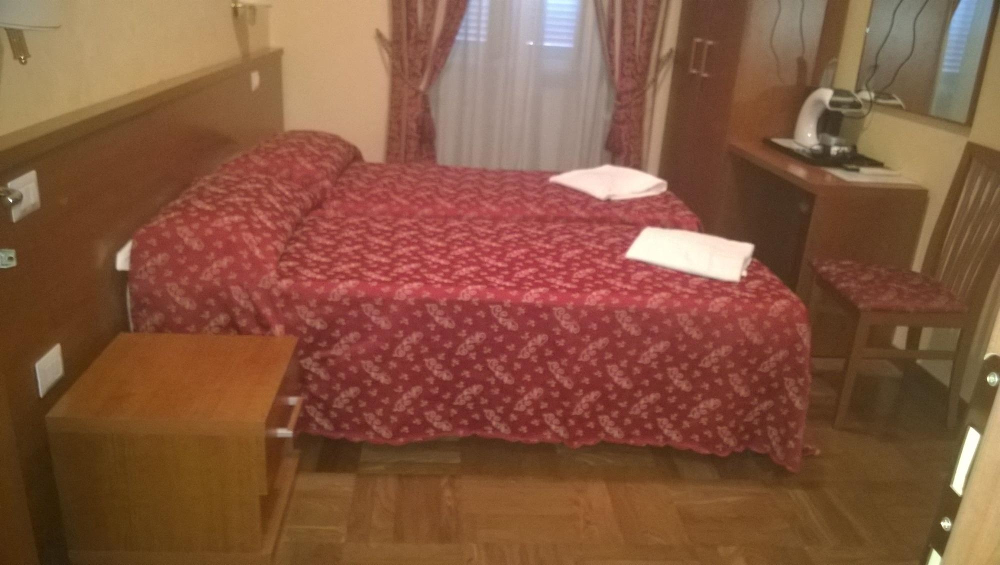 Toffa Place In Roma Eksteriør bilde